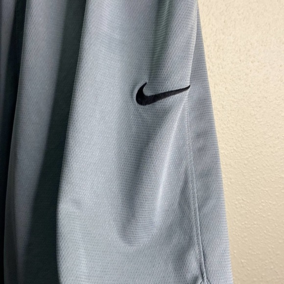 Nike Men Gray Dri-Fit Athletic Shorts Size XXL - Picture 3 of 7